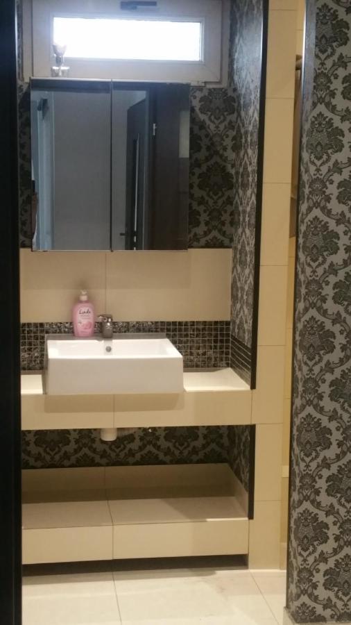Jaga Family Air Conditioner And Free Parking Appartement Krakau